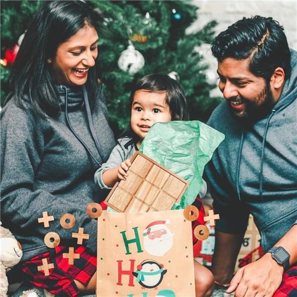 Wooden Tic Tac Toe Game Brain Teaser Puzzles for Adults & Unique Gifts for Kids - Picture 4 of 6